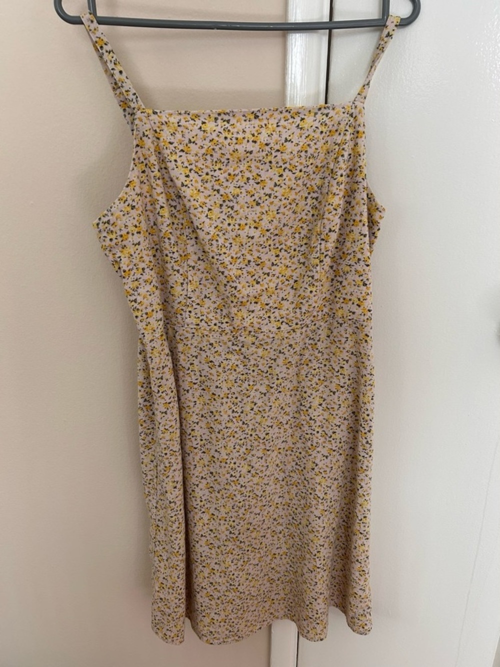 Floral Spaghetti Strap Midi Dress in Yellow